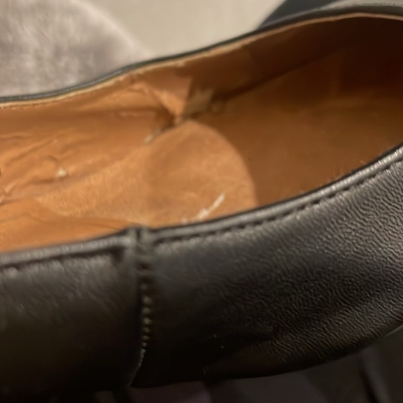 Vionic black leather pumps, EUC, size 9 - Picture 9 of 9